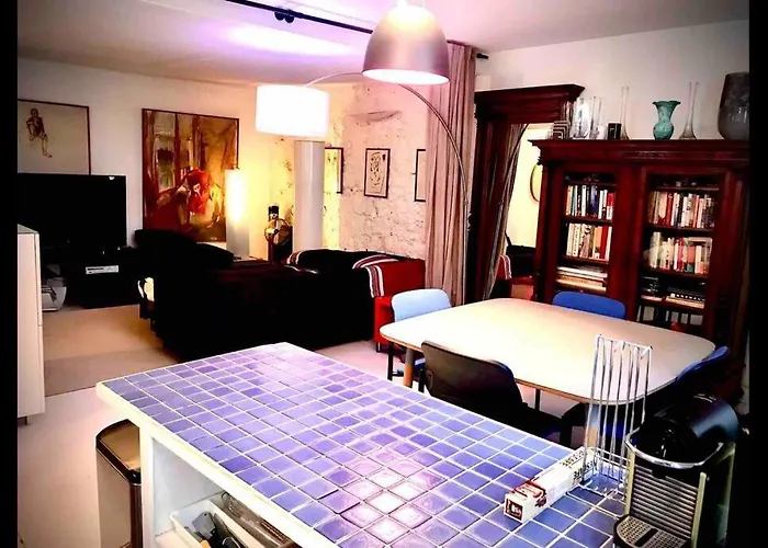 Large North Marais *