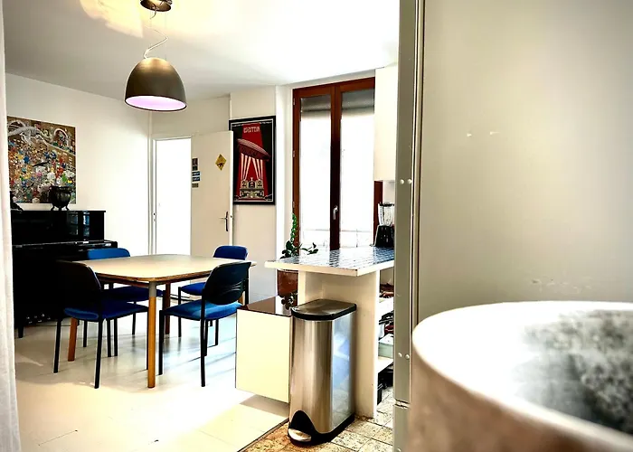 Large North Marais *