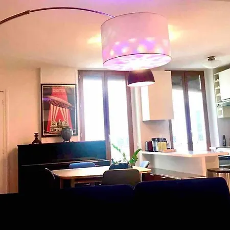 Large North Marais Apartman