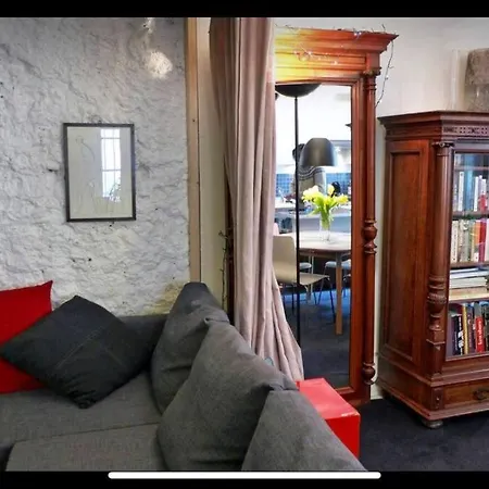 Large North Marais Apartman *